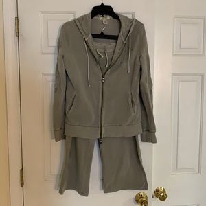 Vertigo sage green capris and matching hoodie